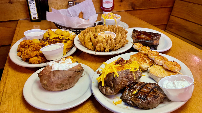 Texas Roadhouse Calories